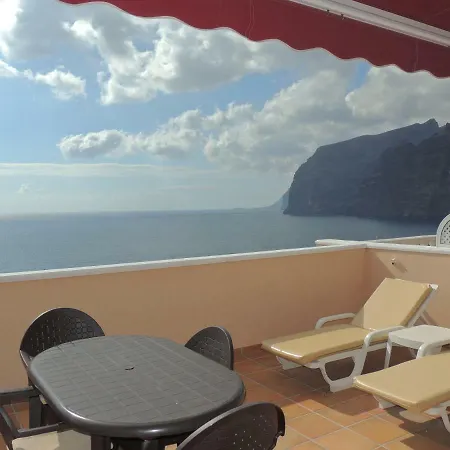 Апартаменты Romantic Retreat With Marine View Акантиладо-де-Лос-Хигантес